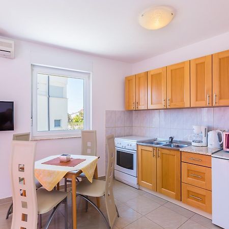 Apartments Tomo 梅杜林 外观 照片