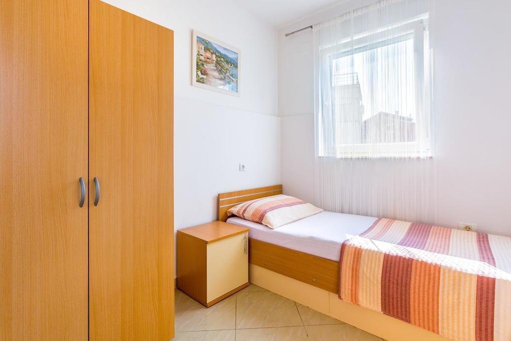 Apartments Tomo 梅杜林 外观 照片